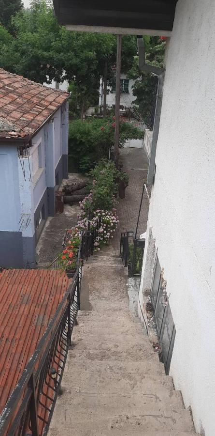 Stan Za Iznajmuvanje So Parking,Blisku Do Centar. 库马诺沃 外观 照片