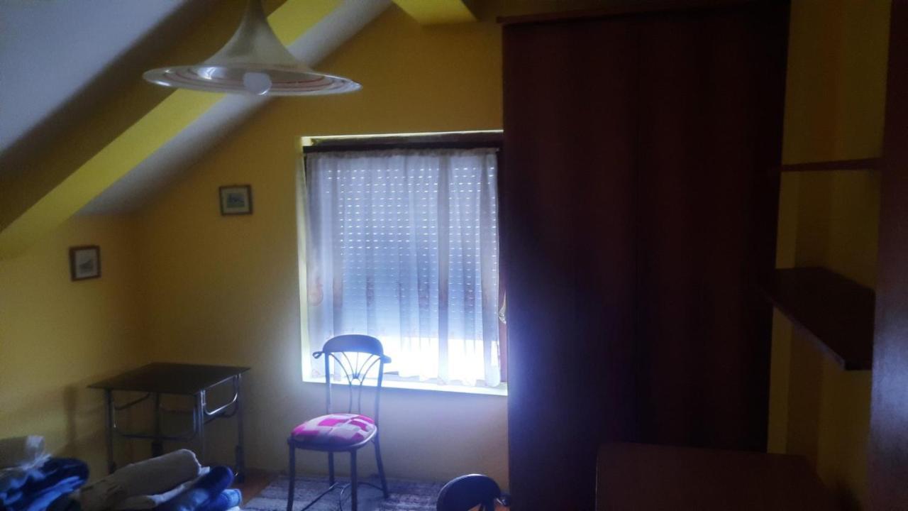 Stan Za Iznajmuvanje So Parking,Blisku Do Centar. 库马诺沃 外观 照片